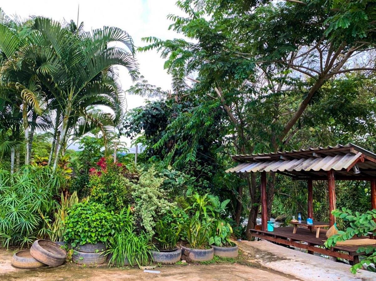 Huean Him Pan Homestay เฮือนฮิมปานโฮมสเตย์ Ban Mae Pan Buitenkant foto